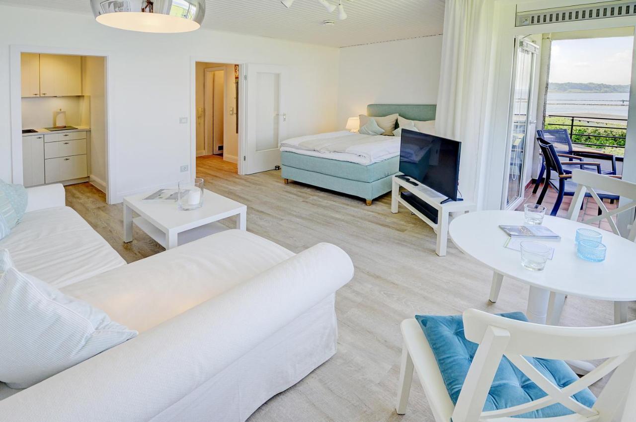 Fewo1846 - Fjordview - Komfortables Studioapartment Mit Balkon Und Meerblick Glücksburg Екстериор снимка
