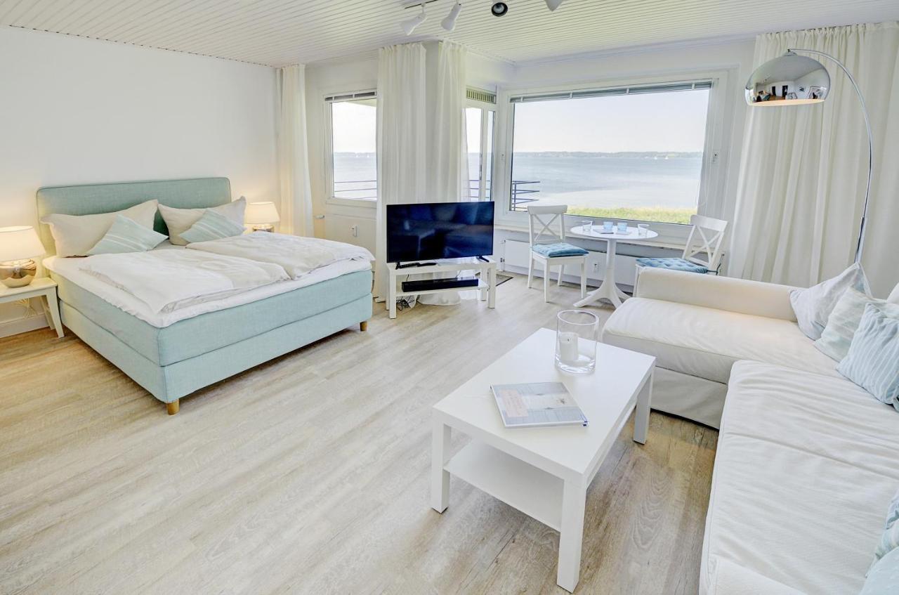 Fewo1846 - Fjordview - Komfortables Studioapartment Mit Balkon Und Meerblick Glücksburg Екстериор снимка
